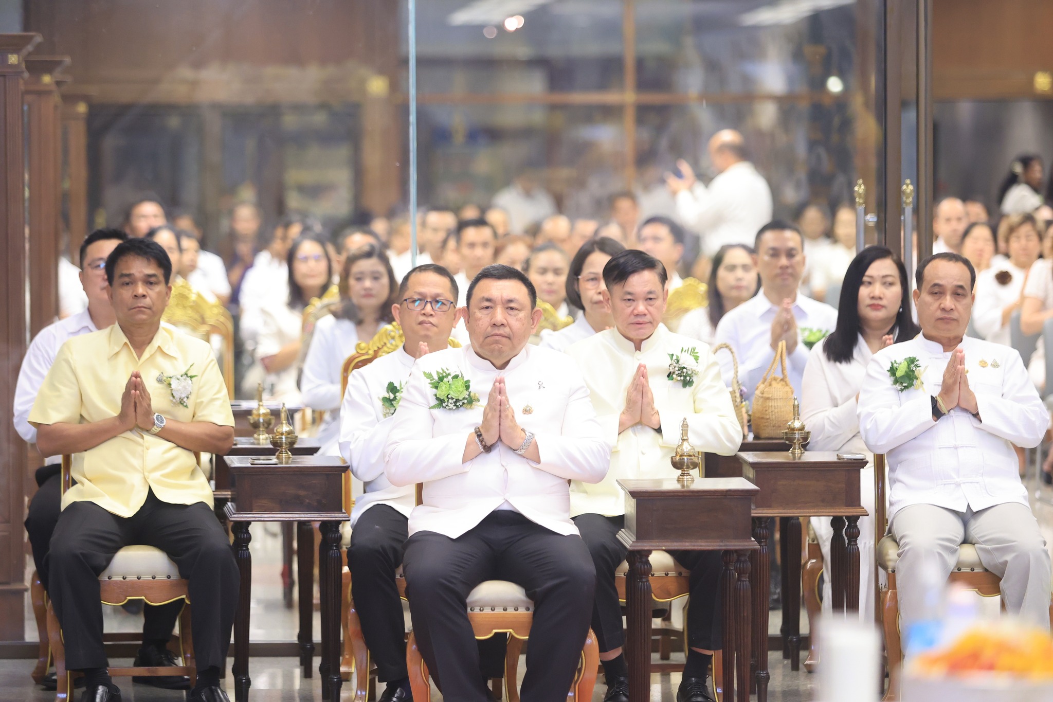 title - ปฏิรูปที่ดินจังหวัดเพชรบุรี พร้อมด้วย เจ้าหน้าที่ ส.ป.ก.เพชรบุรี ร่วมโครงการพัฒนาบุคลากรเพื่อเพิ่มประสิทธิภาพการดำเนินงานด้านศิลปหัตถกรรม กิจกรรมไหว้ครูช่าง ณ ชั้น 2 อาคารพระมิ่งขวัญ ศูนย์ส่งเสริมและพัฒนาอาชีพเสริมนอกภาคการเกษตร ตำบลช้างใหญ่ อำเภอบางไทร จังหวัดพระนครศรีอยุธยา